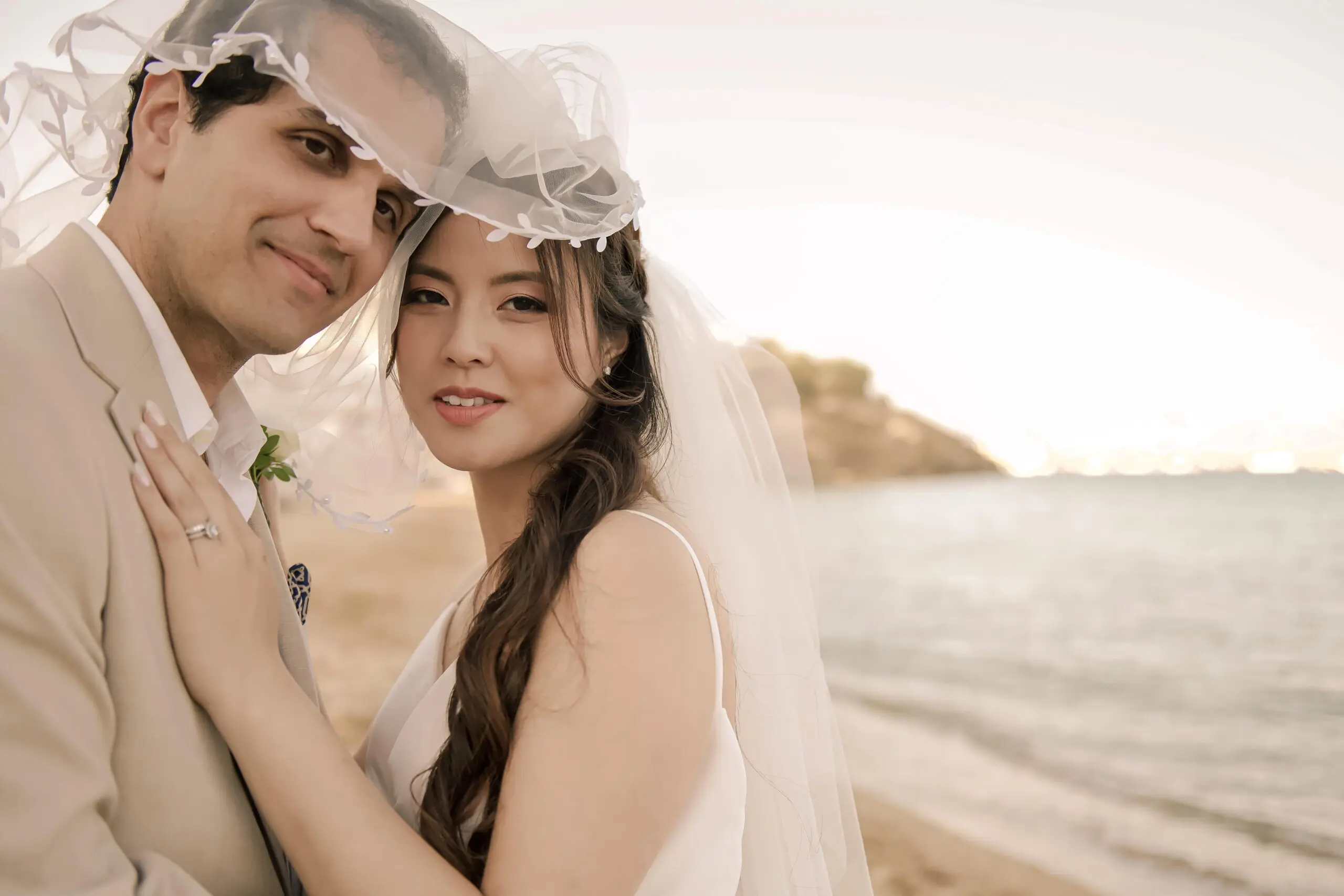 wedding-couple-beach-paros-romantic-moment