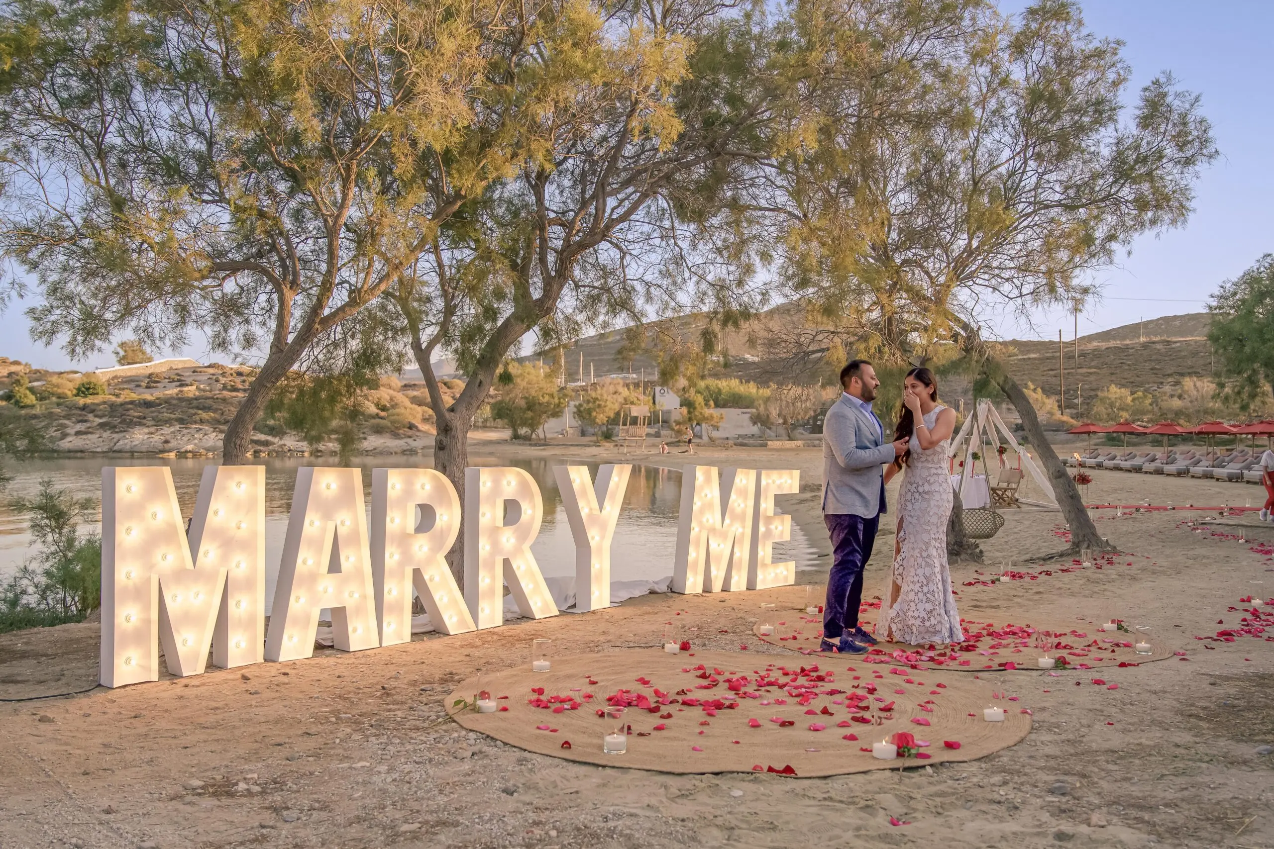 romantic-proposal-paros-marriage-surprise-setup
